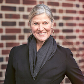 Immobilienmakler Hamburg Fr_Maekelburg