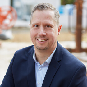 Immobilienmakler Hamburg Jan Röhwer Finanz Immobilienmakler-Fidania-AG